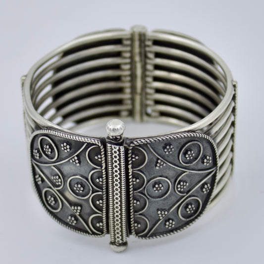 Handmade Etched Hinged Broad Tribal Indian Kada Bangle in Sterling Silver