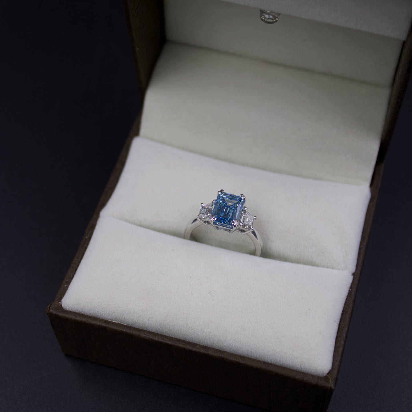 Elegant 3.02 ct IGI Certified Fancy Vivid Blue Lab Grown Diamond Rectangular Mixed Cut VVS2 Clarity Engagement Ring in 18K White Gold