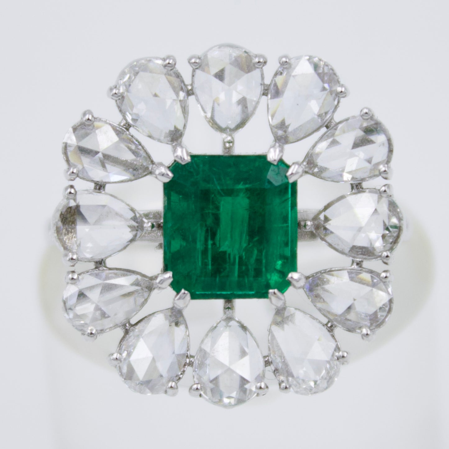 Luxurious Vivid Green Emerald and Rose Cut Diamond Cocktail Ring in 18K White Gold